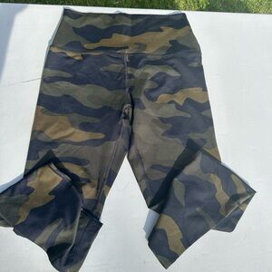 Victoria’s Secret pink leggings